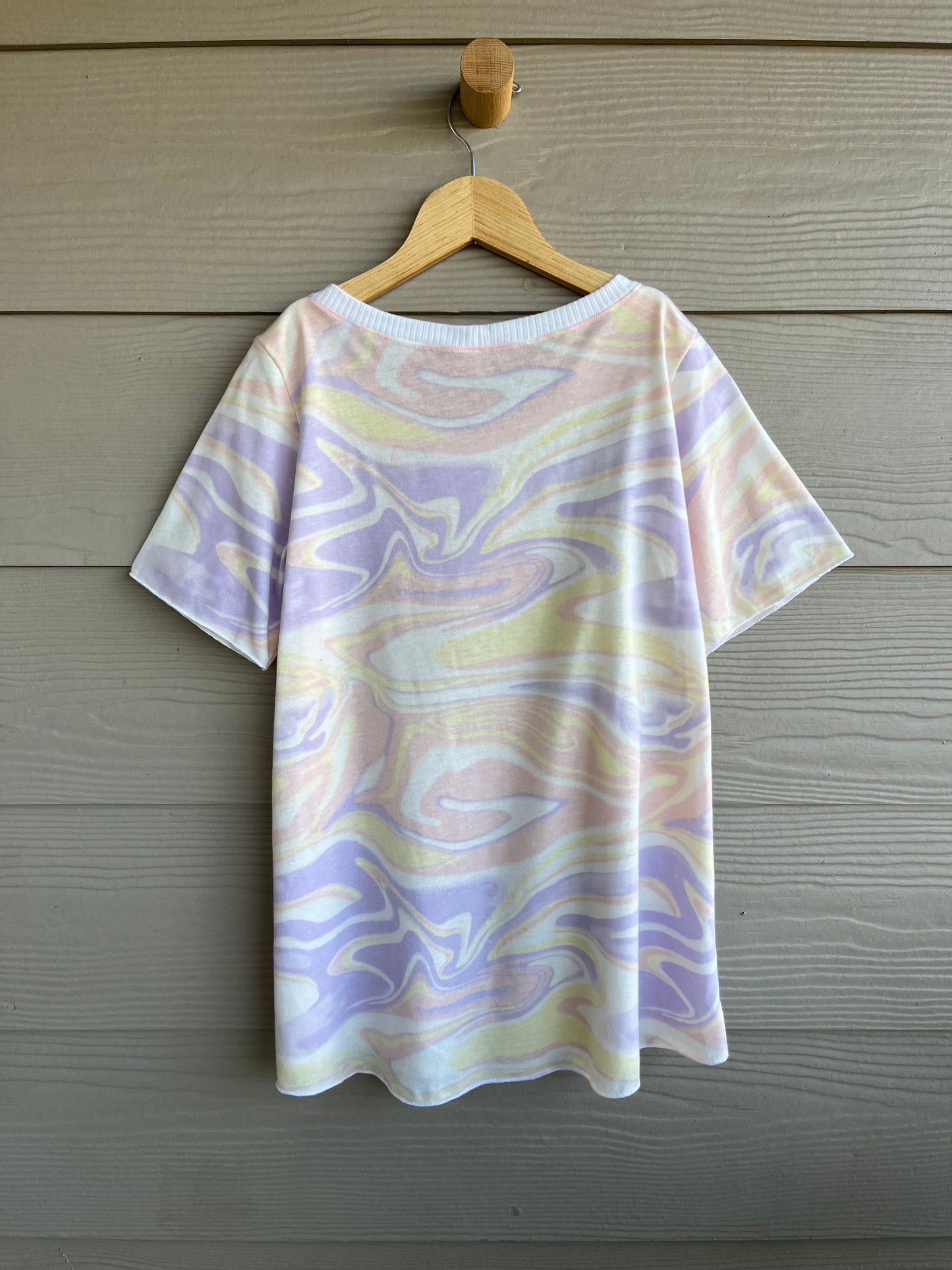 Girls Hi-Lo Swing Tee | Purple/Yellow Marble