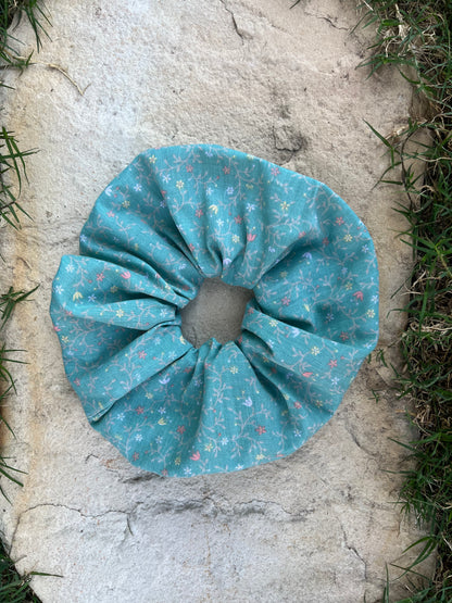 Extra Poufy Spring Scrunchie!