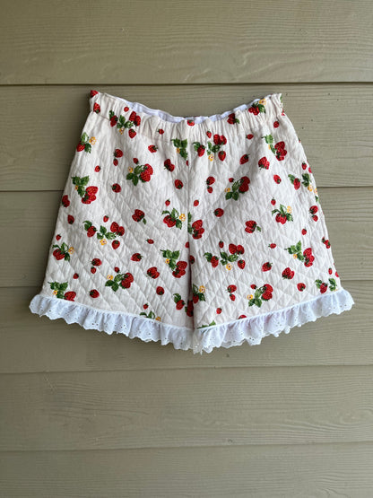 Strawberry Fields Quilted Shorts | XS
